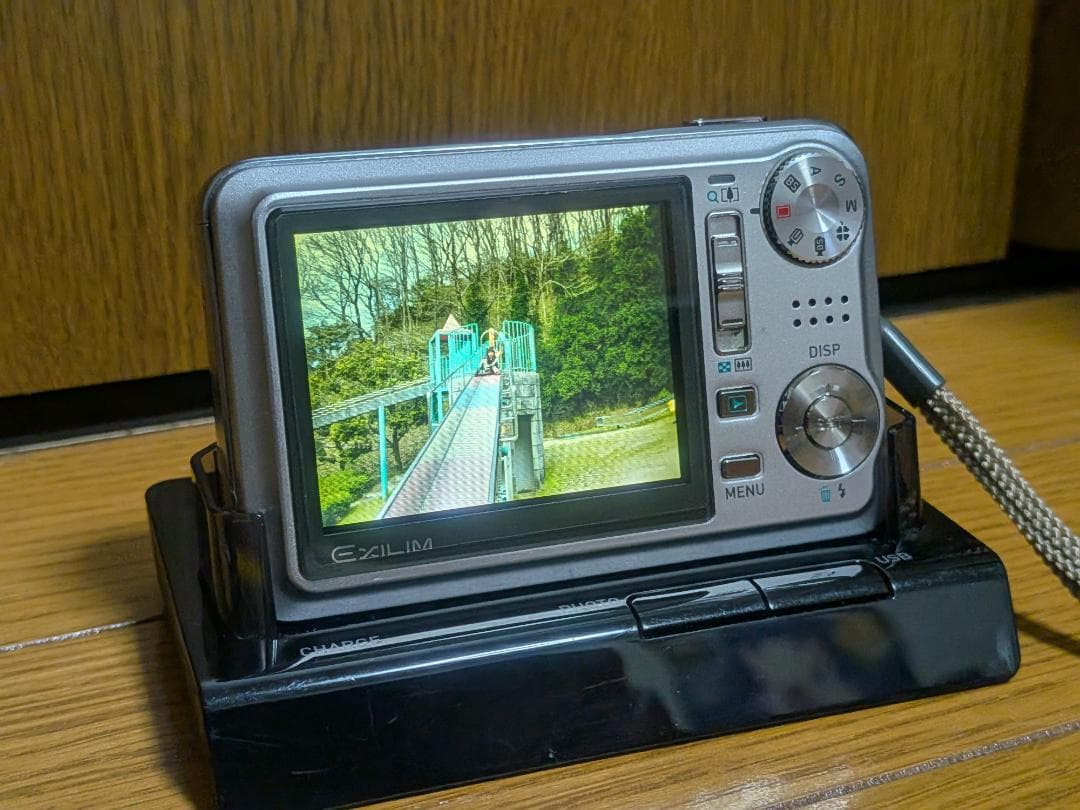 CASIO EXILIM EX-V8 デジタルカメラ