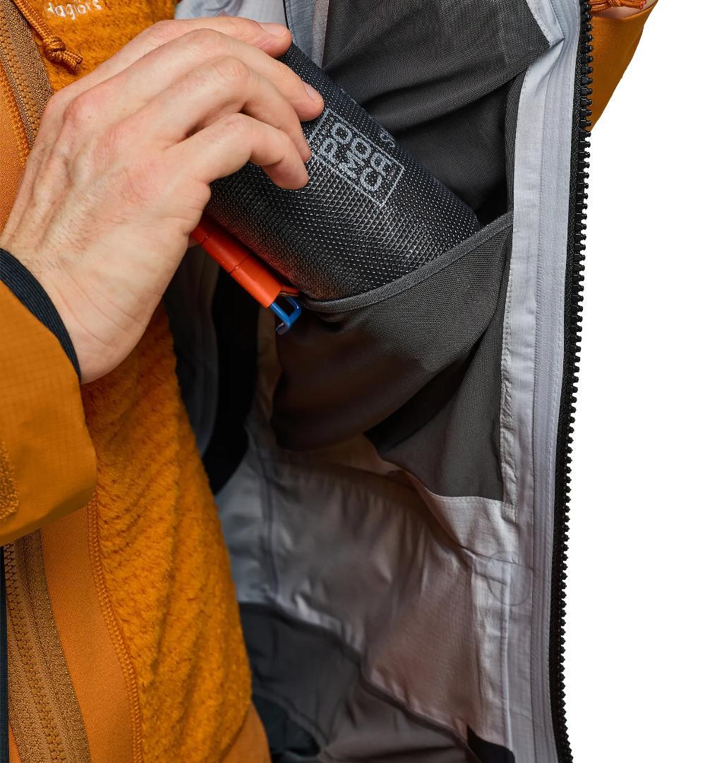 HAGLOFS VASSI GORE-TEX PRO ジャケット (サイズ M)