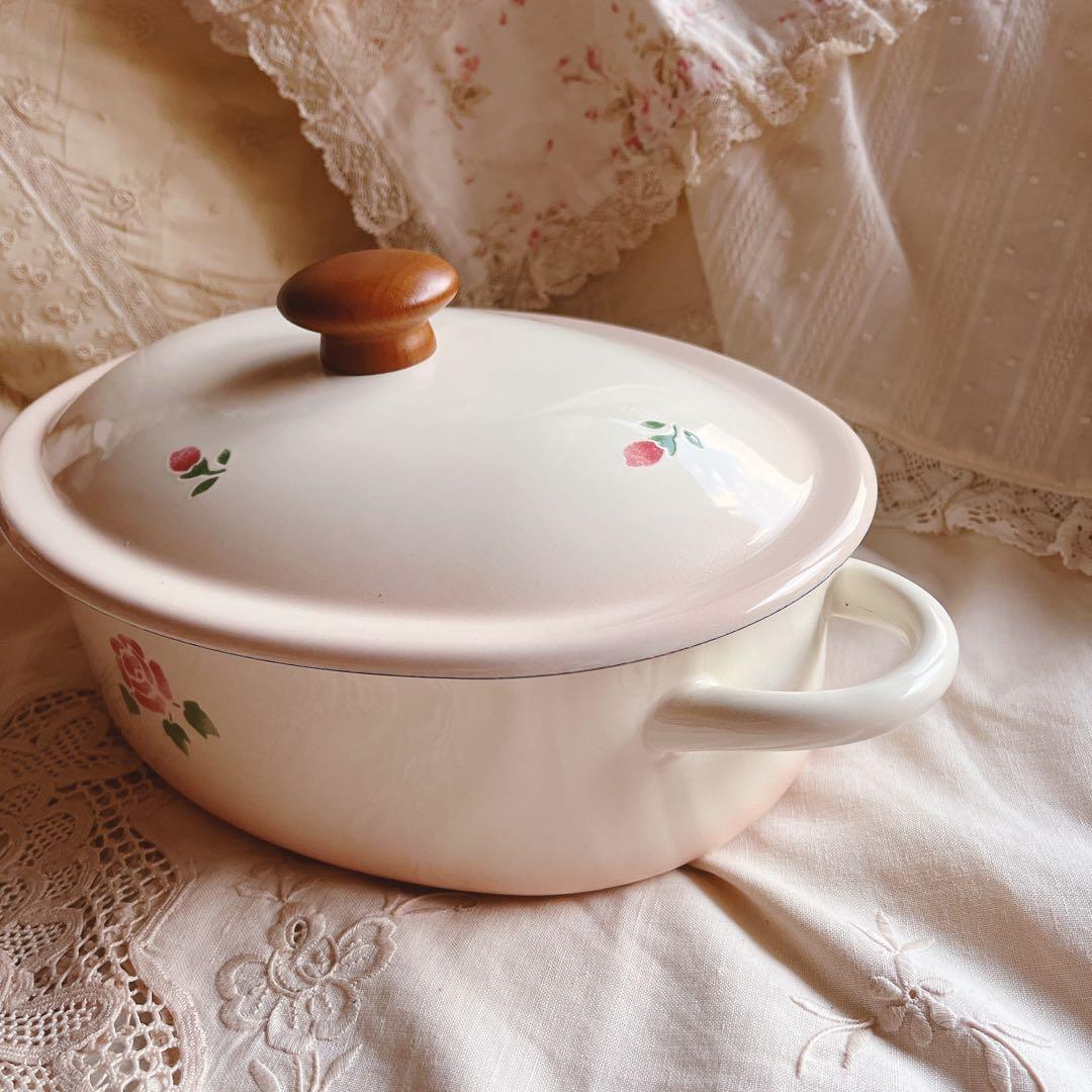 お値下げ♡マニーローズホーロー両手鍋イマンローズバスケット薔薇琺瑯ニトリイケア