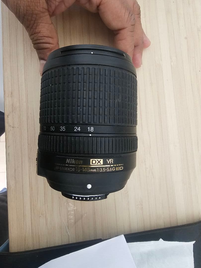 Nikon D5300 18-140mm レンズキット【訳あり・動作確認済み】
