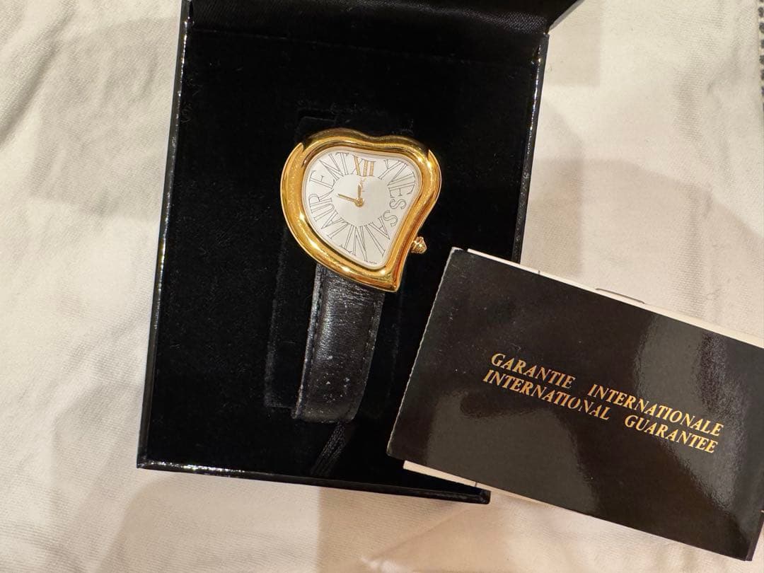 YVES SAINT LAURENT ハート 腕時計