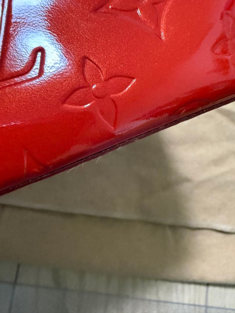 Louis Vuitton レッド ハンドバッグ 保存袋付き