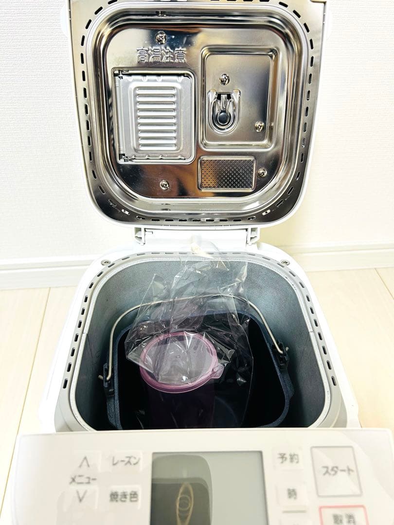 【美品】 ホームベーカリー　Panasonic SD-MT4 2022年製