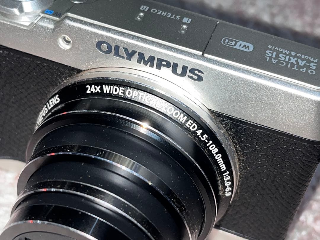 OLYMPUS STYLUS SH-3　コンパクトデジタルカメラ