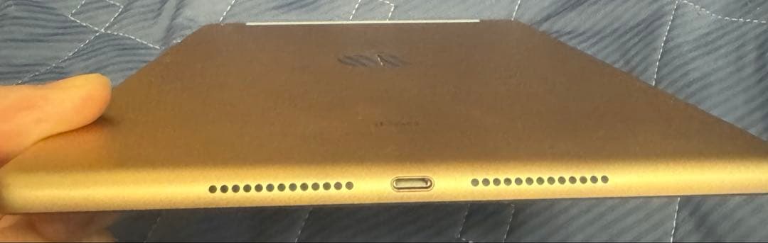 ipad 第7世代　32GB 箱・ケーブル・アダプタ付