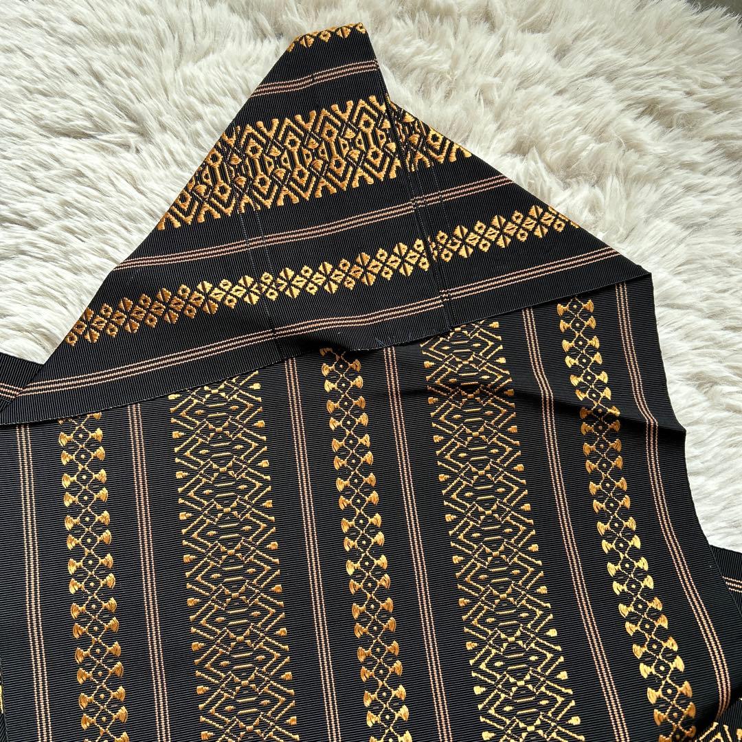 期間限定お値下げ‼️ 名古屋帯 黒と金のストライプ 幾何学模様