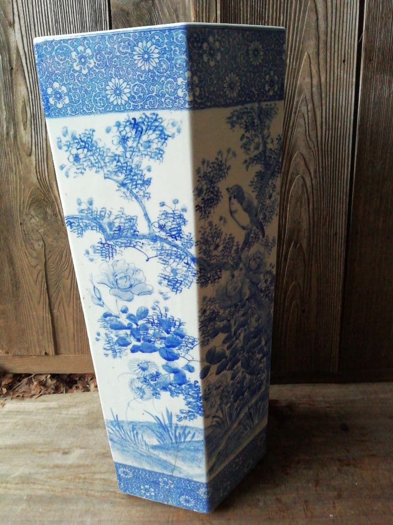 ♪昔の立ち火鉢、傘立て　瀬戸、染付花鳥