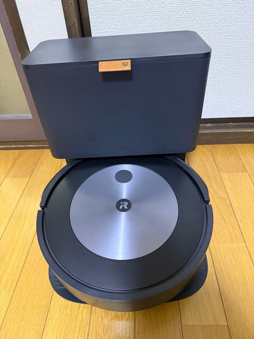 ロボット掃除機 iRobot ルンバj7+