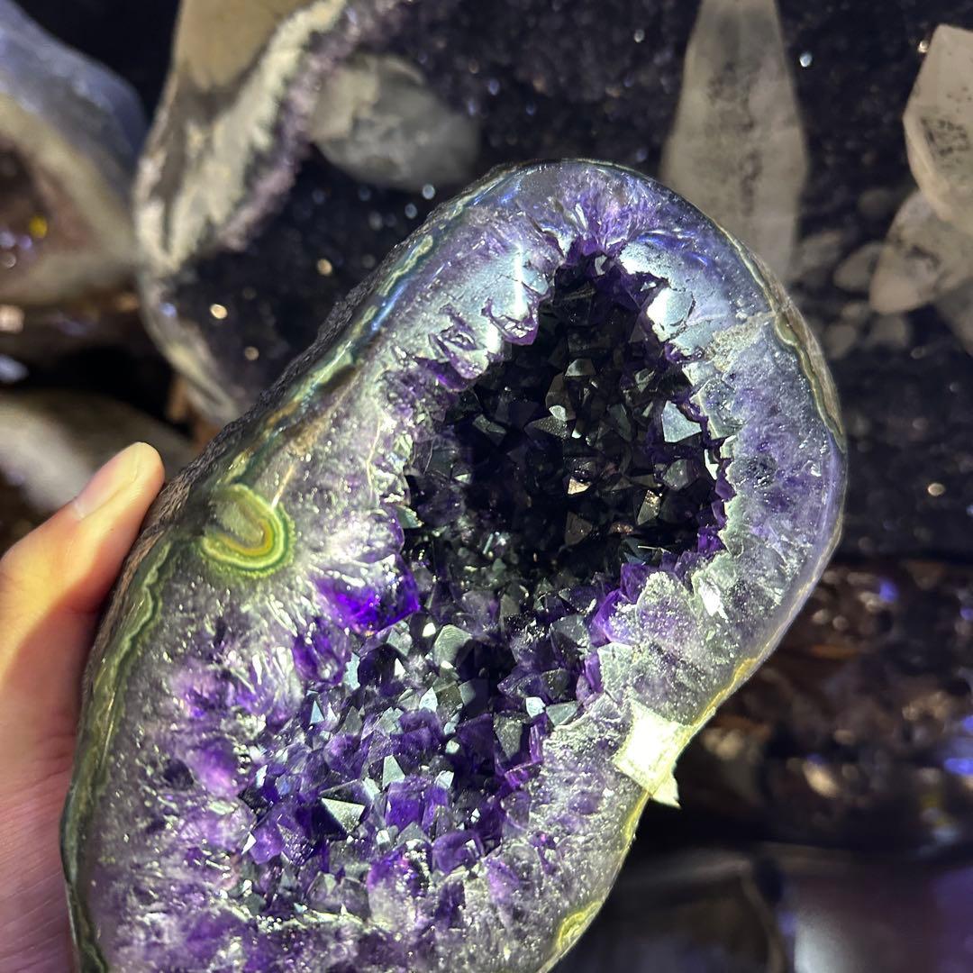 天然石アメジストのドーム　置物　台座付きG.40