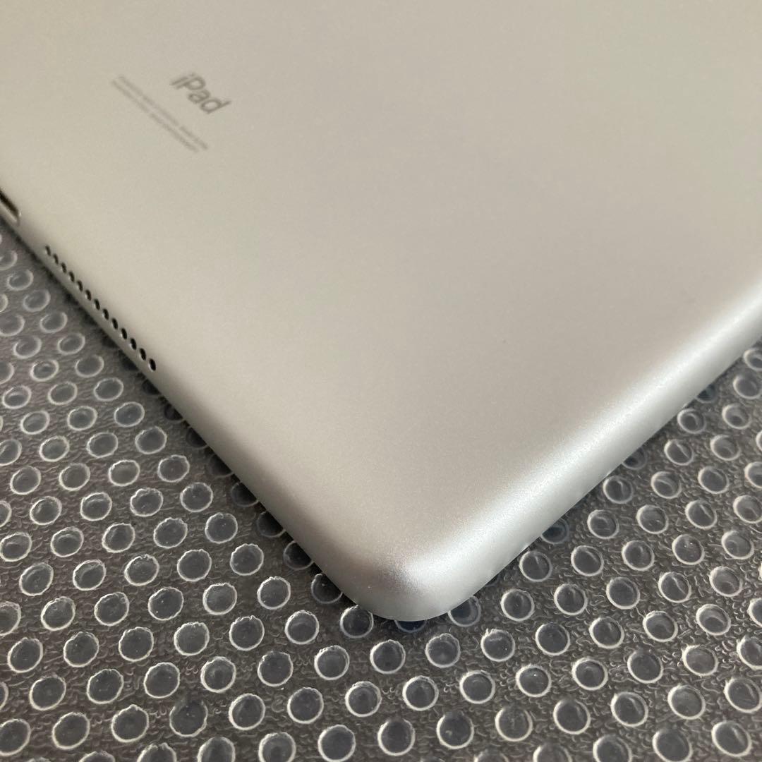 582【早い者勝ち】電池最良好☆iPad7 第7世代 128GB SIMフリー☆