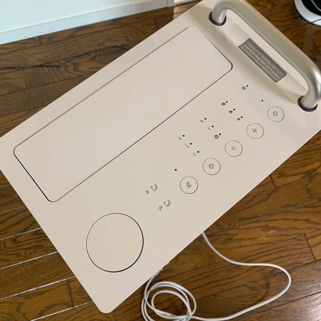 【美品】デザイン × 除湿力　cado 除湿機 型番DH-C7100