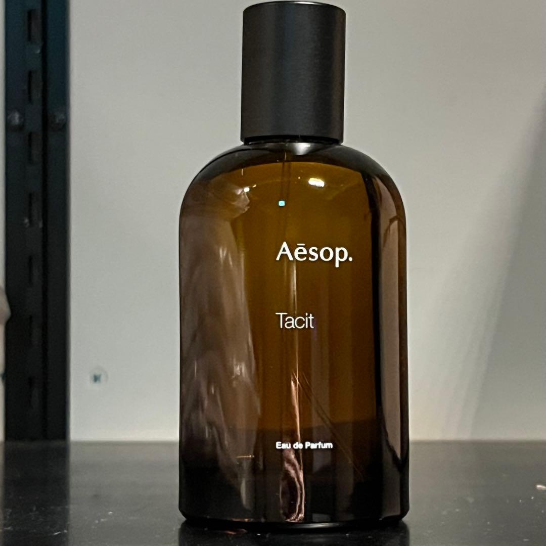 本日夜12時まで出品！Aēsop タシット　オードパルファム　新品　おまけ付き