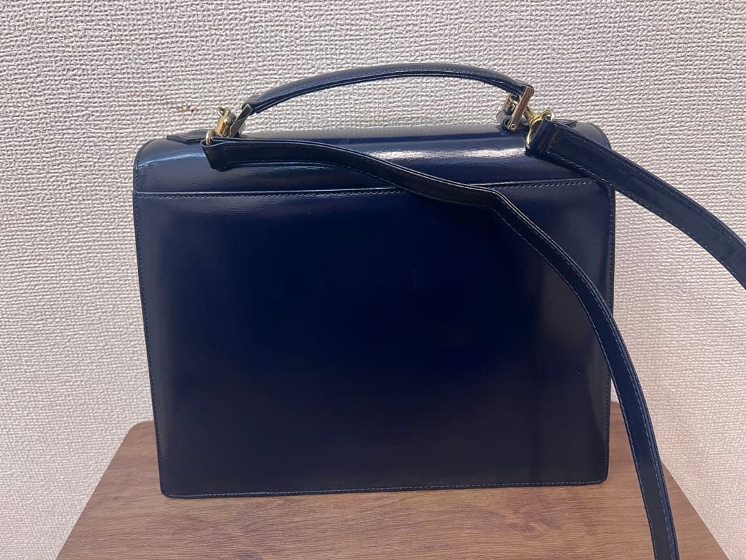 イヴサンローラン ショルダーバッグ YSL カサンドラ レザー ブラック