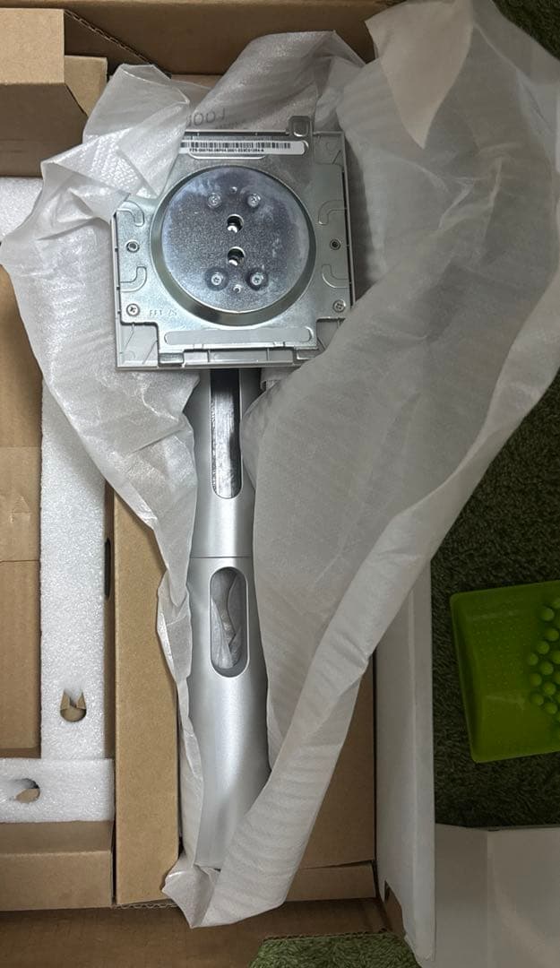 Dell27インチモニター(モニタアーム付き)