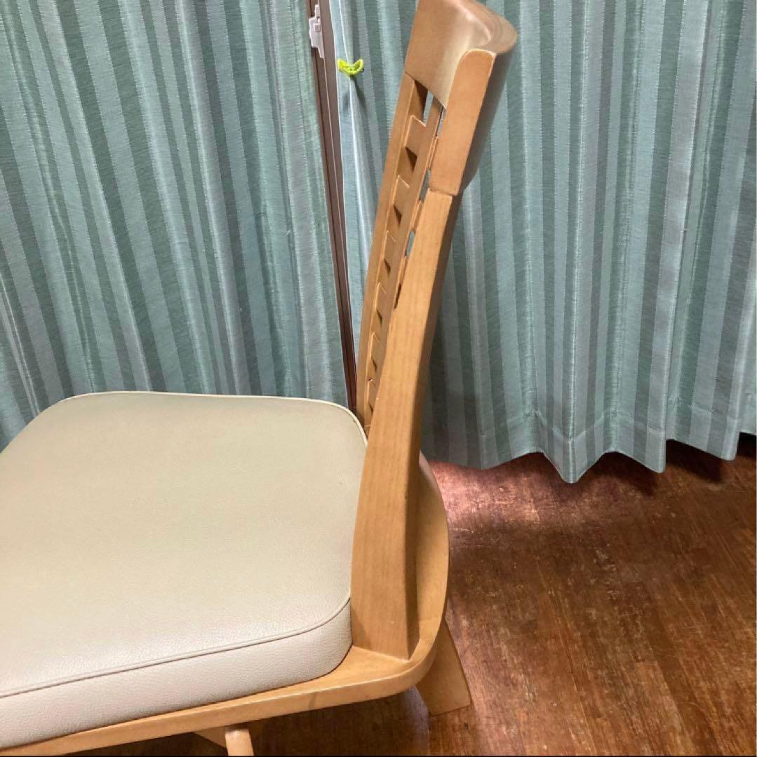 ニトリ木製イス2