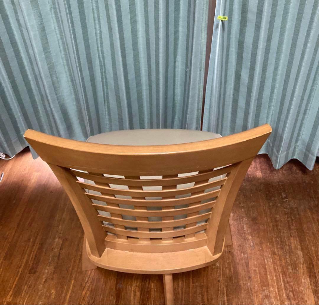 ニトリ木製イス2