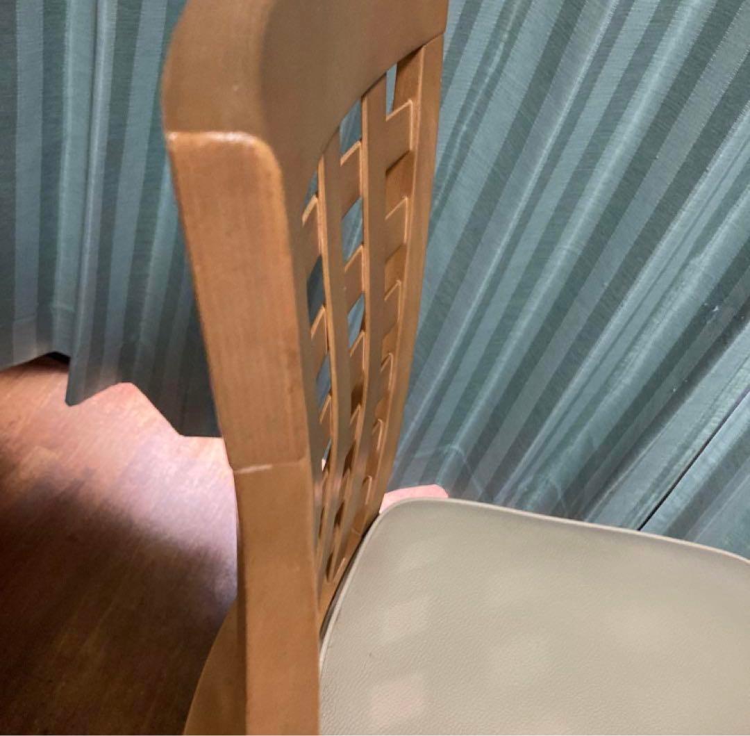 ニトリ木製イス2