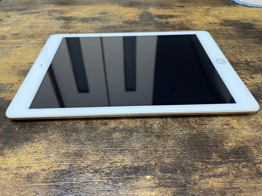 iPad 第5世代 32GB ゴールド