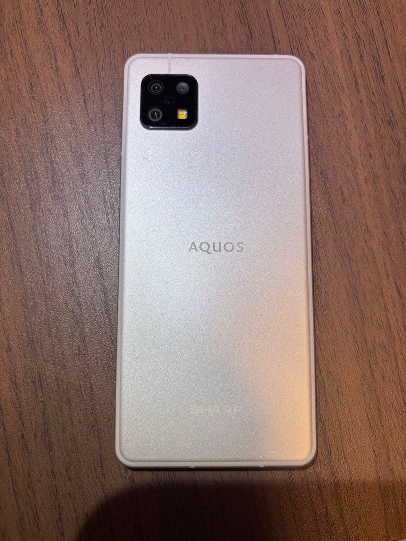 極美品 AQUOS ホワイト スマートフォン 本体 SIMフリー データ消去済