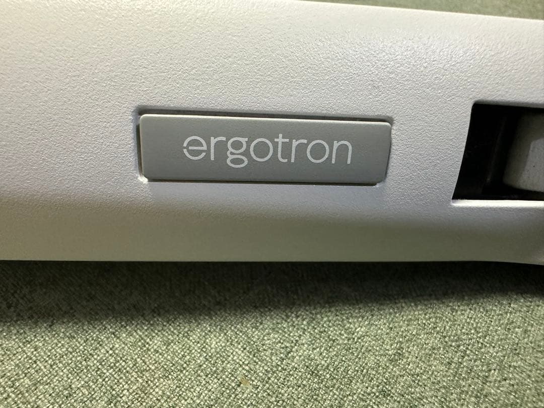 モニターアーム　ergotron ホワイト