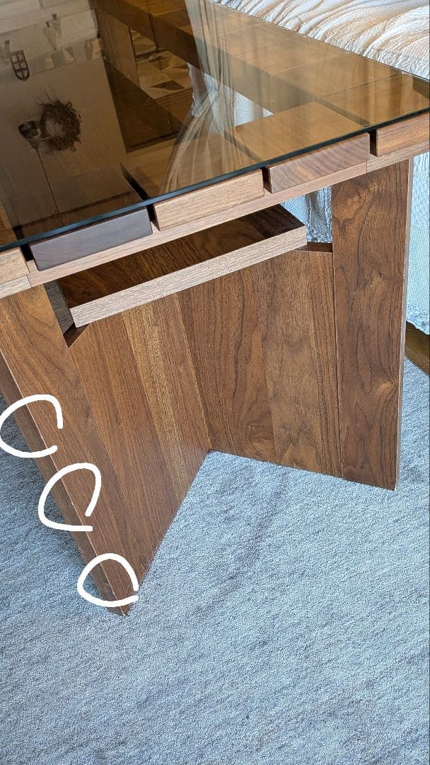 【中古/美品】ローテーブル ウォールナット ガラス天板 飾り棚付 葉山家具