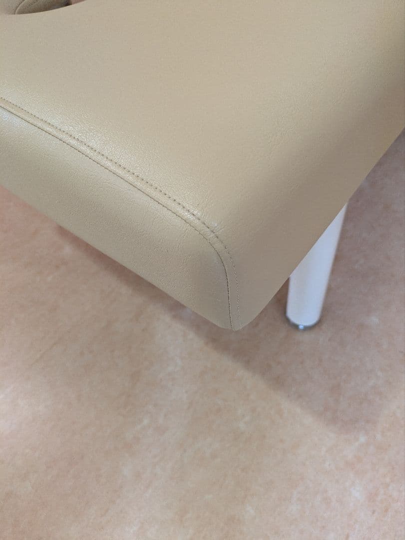 高田ベッド　マッサージベッド　接骨院　整体院