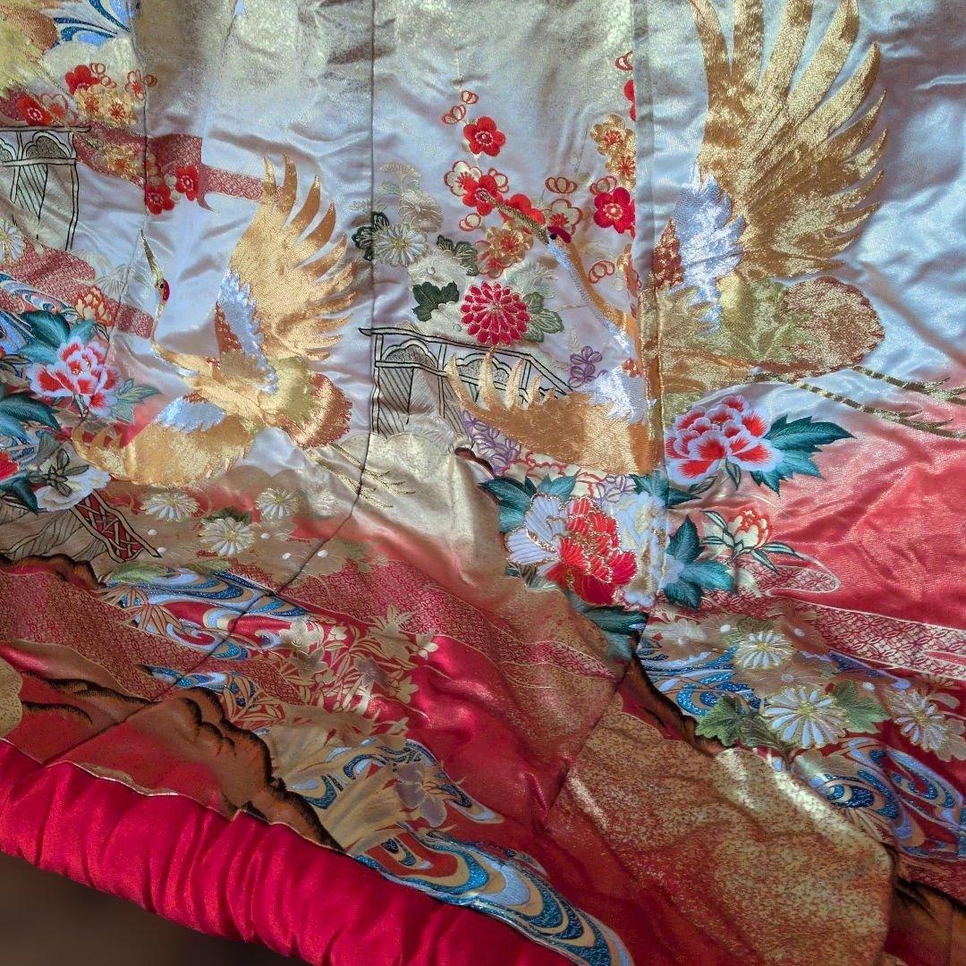 打ち掛け　裾引き　振袖　金色　舞台衣装　フキ