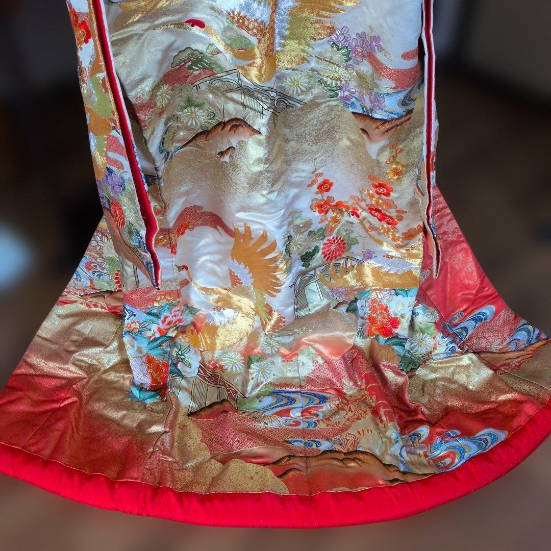 打ち掛け　裾引き　振袖　金色　舞台衣装　フキ