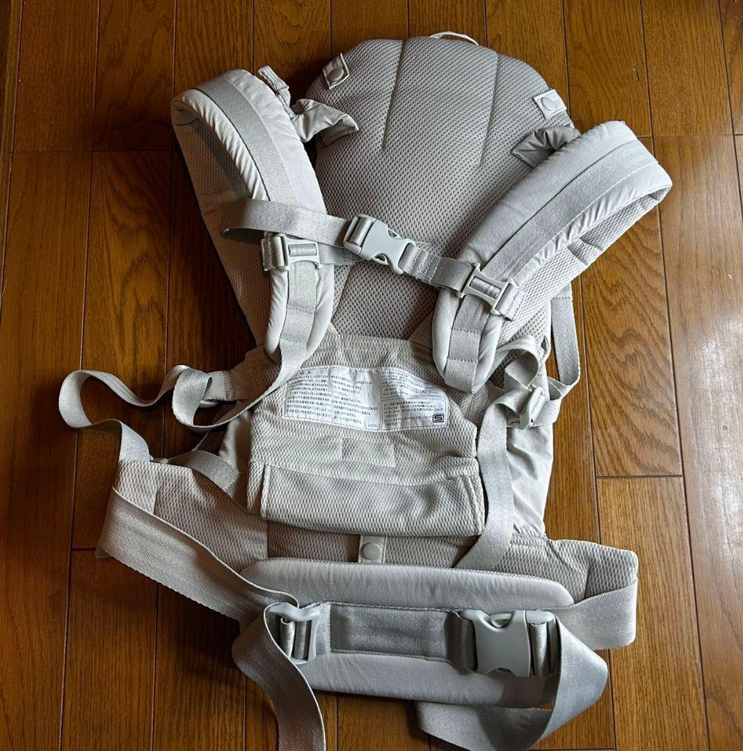 ベビーキャリアオン ピトレスク×ユナイテッドアローズ ベージュ