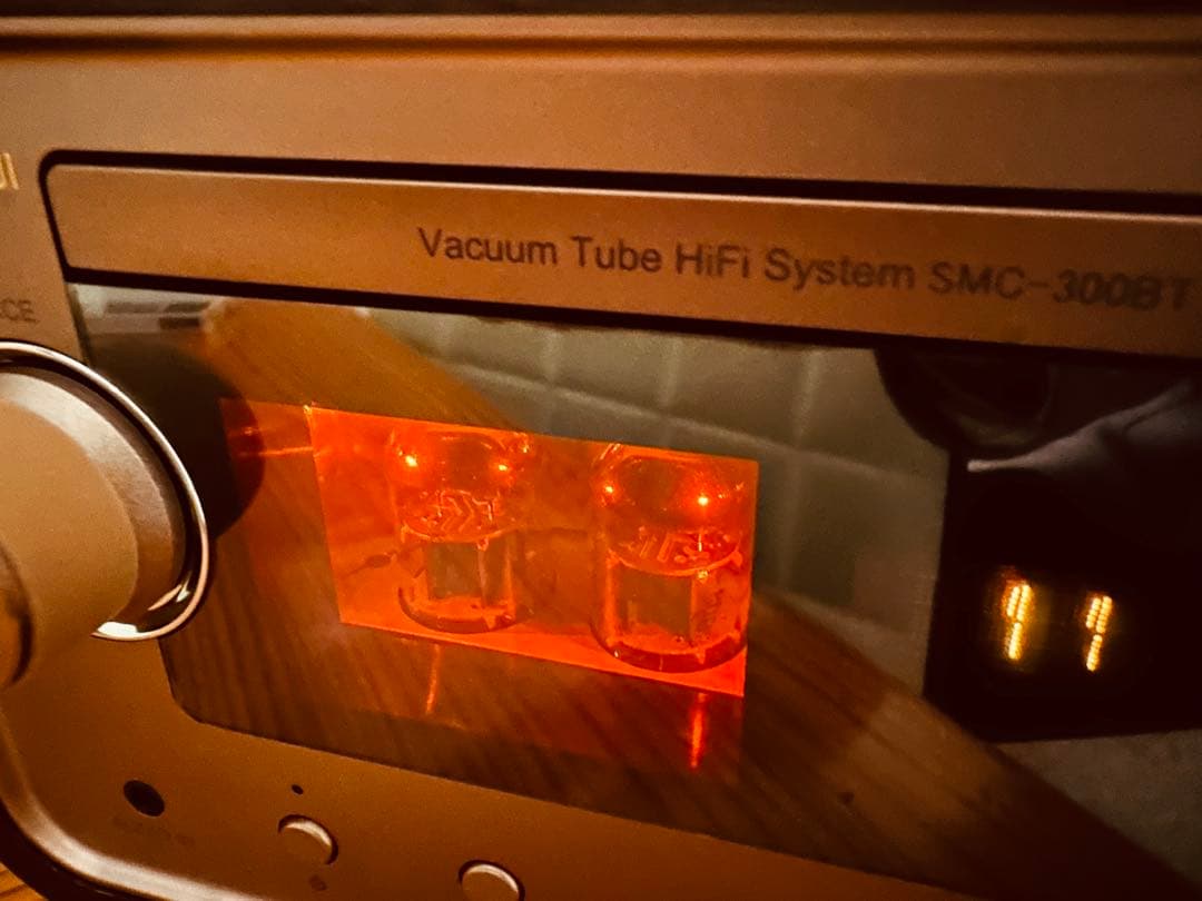 サンスイ 真空管ハイブリッドアンプ搭載CDステレオシステムSMC-300BT