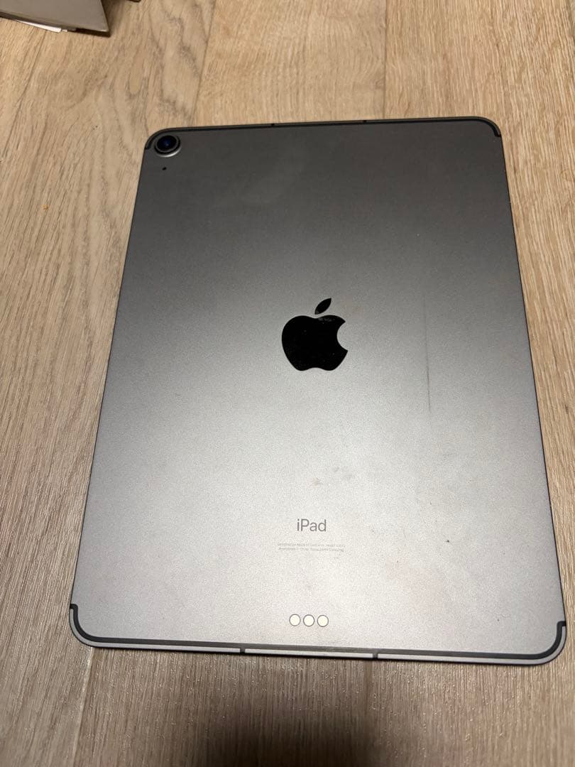 iPad 10.9インチ スペースグレー 本体　(第4世代)