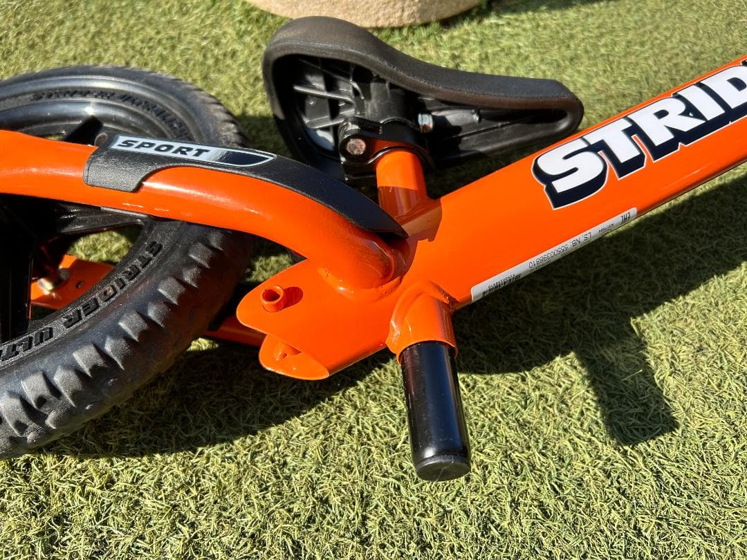 STRIDER SPORTS オレンジ 12インチ