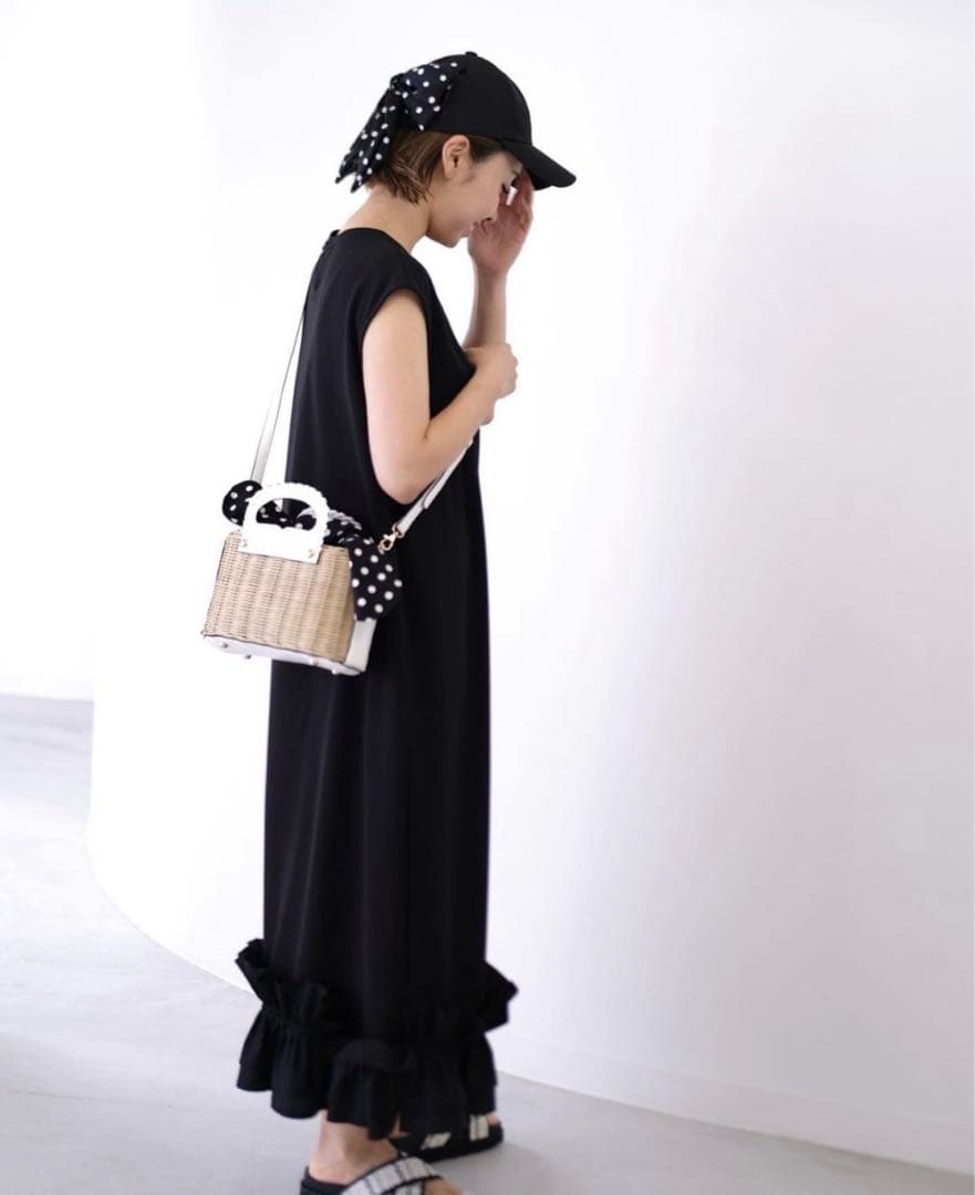 ドノバン　アキロンコラボ　バック　ホワイト✖️ドット