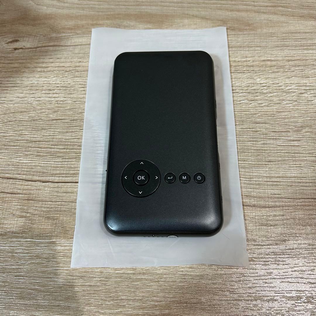 【状態◎】UENO-mono KABENI （カベーニ） ミニプロジェクター