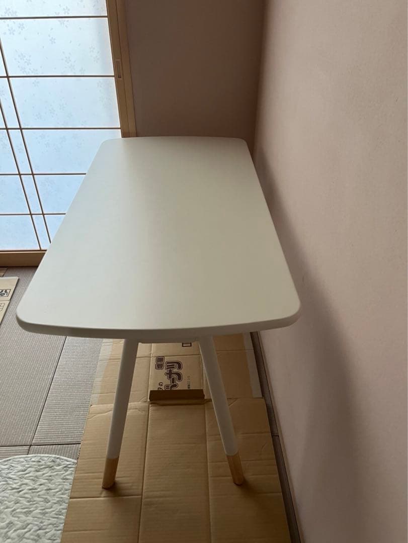 フランフラン　シャリテ　カフェテーブル