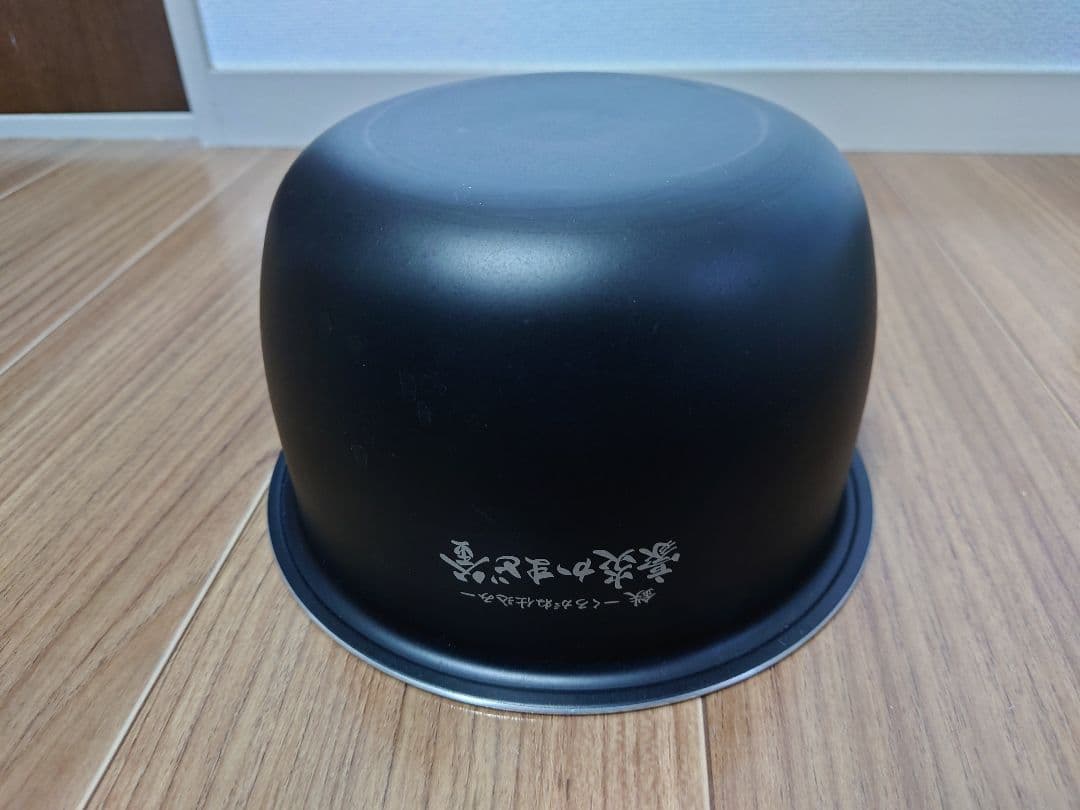 美品 2022年製 象印 圧力IH 炊飯器 5.5合 NW-J10 極め炊き