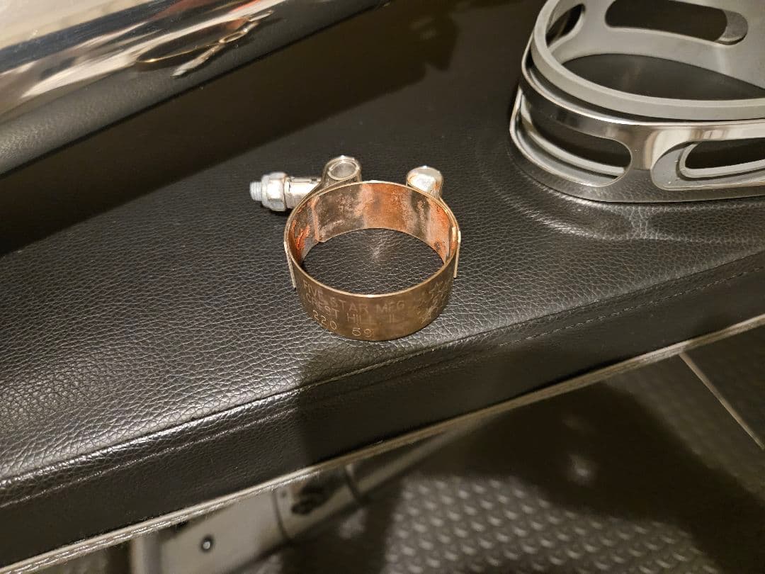 USヨシムラ　ステンレススリップオンマフラー取り付け金具インナーバッフル付き