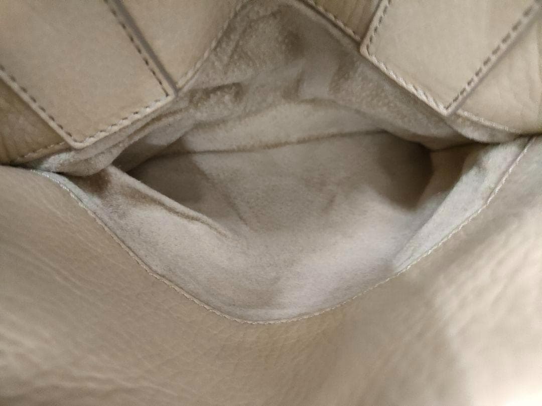 ヒロフ　レザー　ハンドバッグ　ベージュ