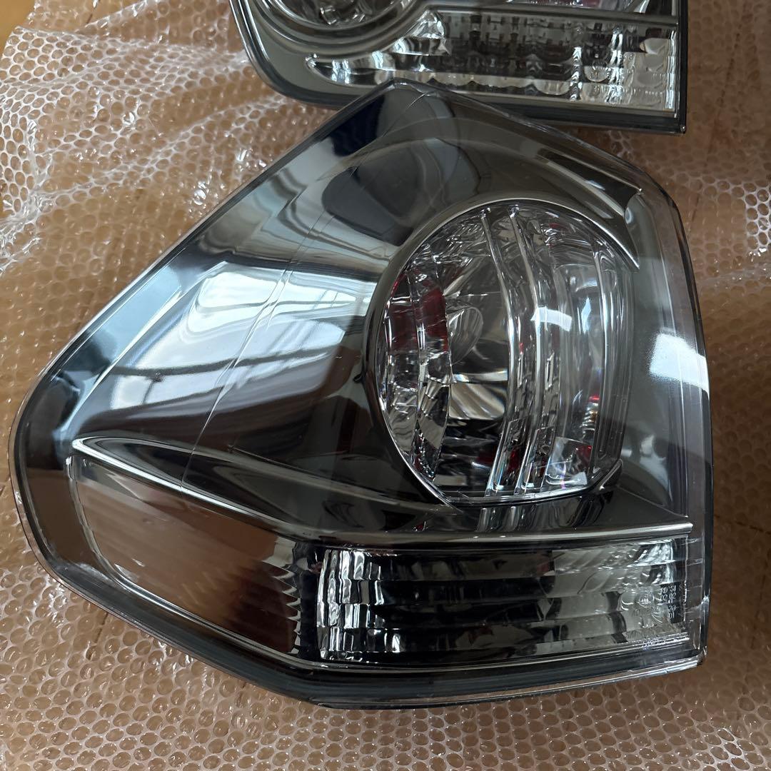 ハリアー30 純正テールランプセット　新車外し