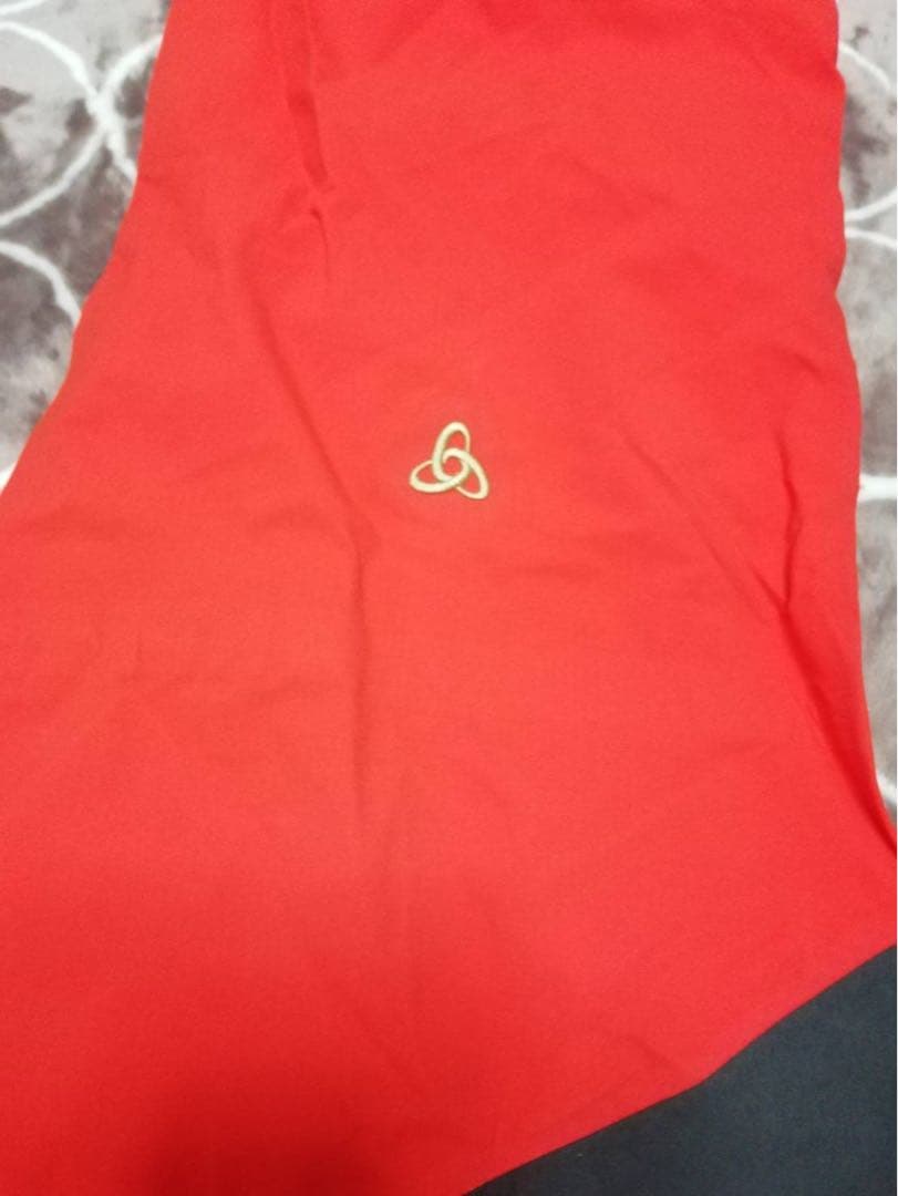 オレンジ スキーウェア サスペンダー付き　スウェーデン製ハードシェルパンツ