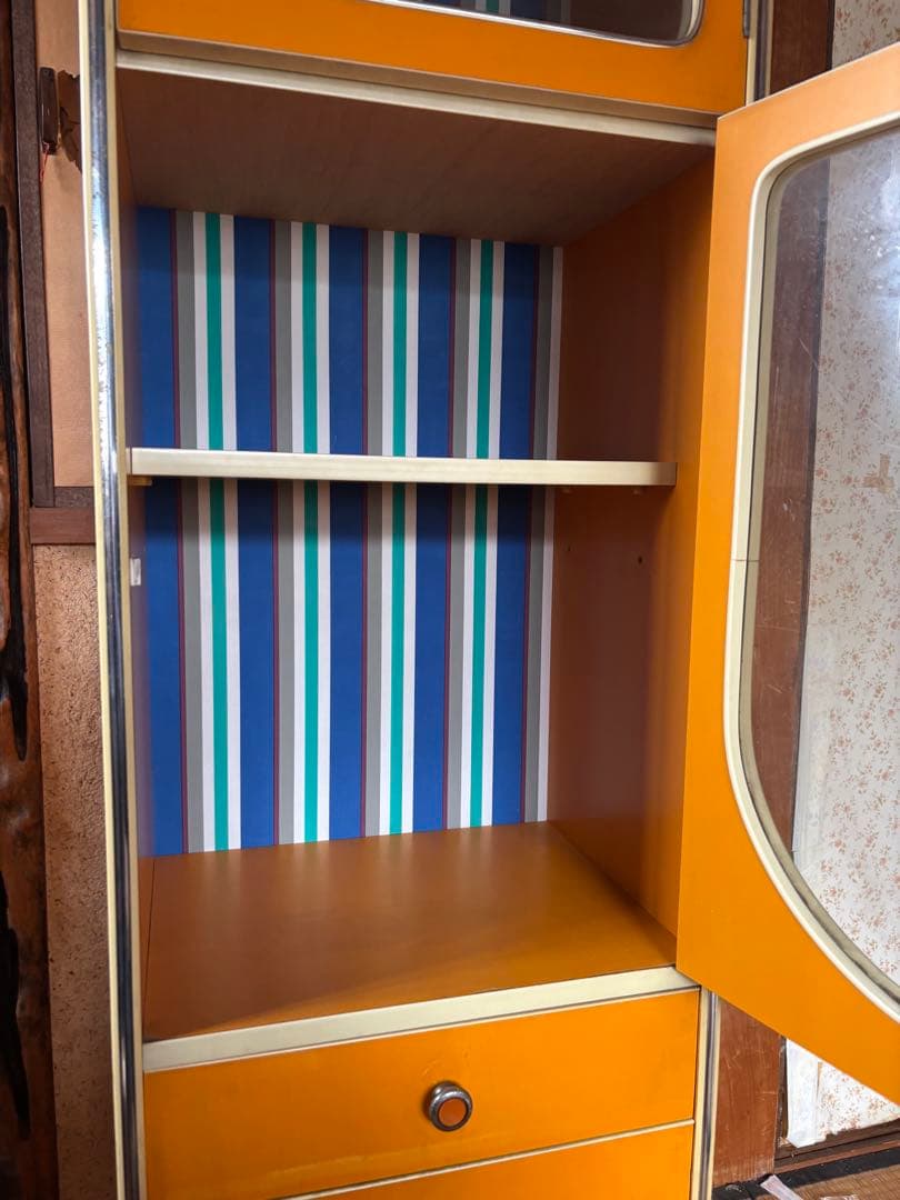 食器棚 昭和レトロ レトロポップ オレンジ イエロー キャビネット 収納棚 本棚