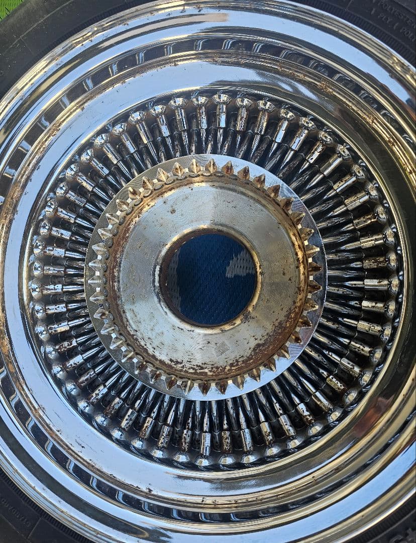 ワイヤホイール13インチタイヤ付き2本セツトキャデラック ローライダー インパラ