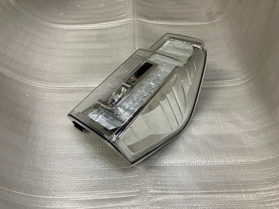 福★タントカスタムLA600S右純正テールランプ★インナーメッキ★良品★