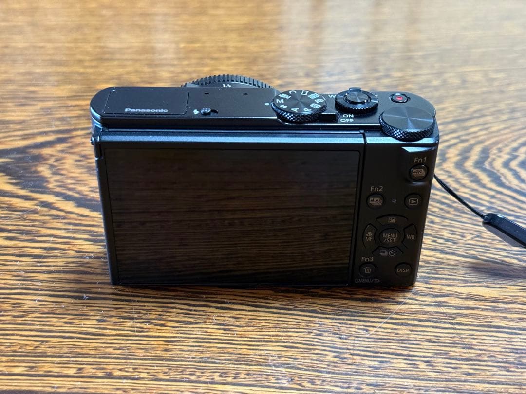 Panasonic Lumix DMC-LX9コンパクトデジタルカメラ