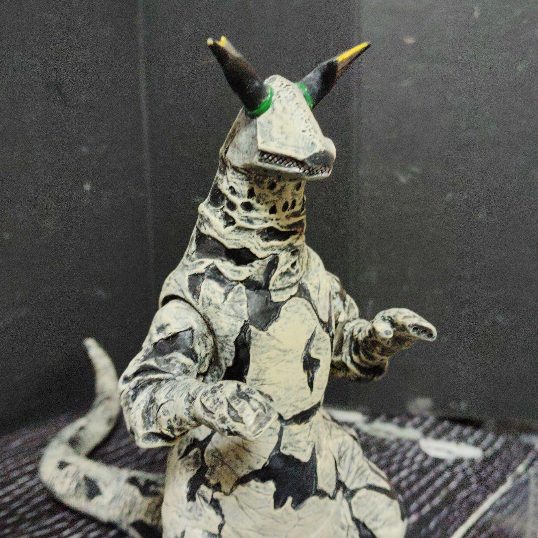 Ｎaoウルトラ怪獣絶版ソフビEXゴモラ.エレキング