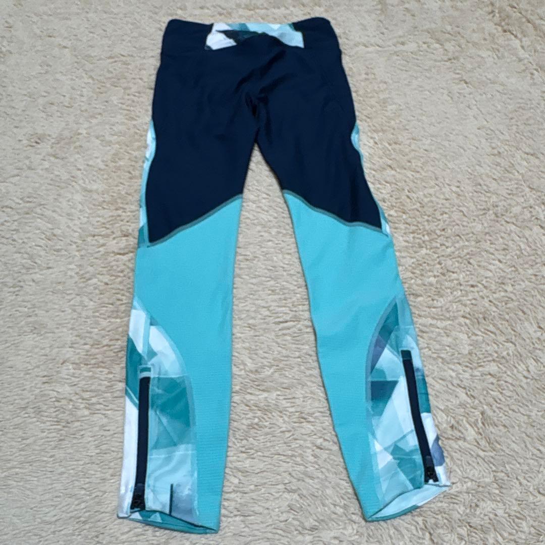 【新品未使用】アンダーアーマーSTORM ランニングウィンドブレーカー&レギンス