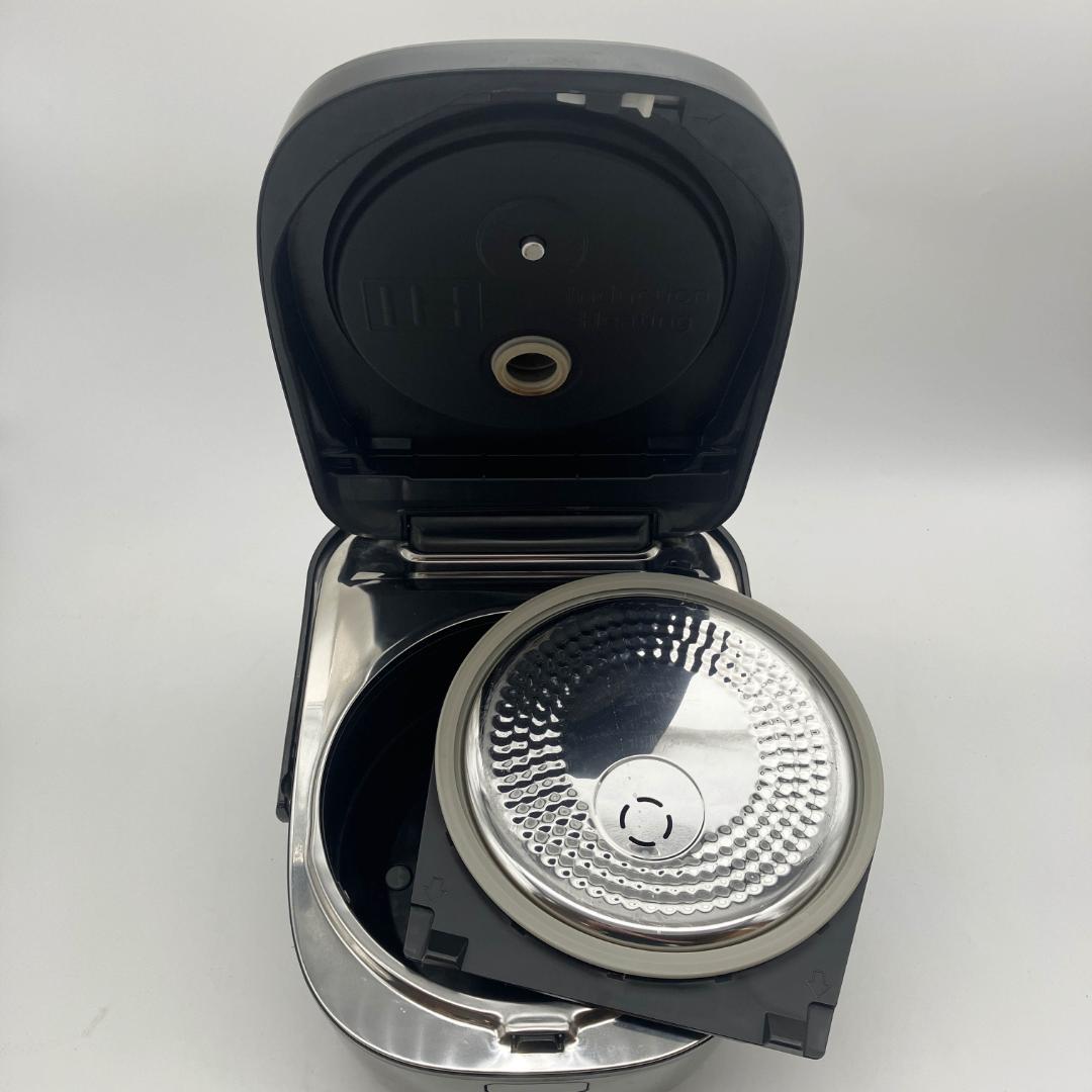 1107-02☆2022年製☆炊飯器☆パナソニック☆コンパクト☆5.5合