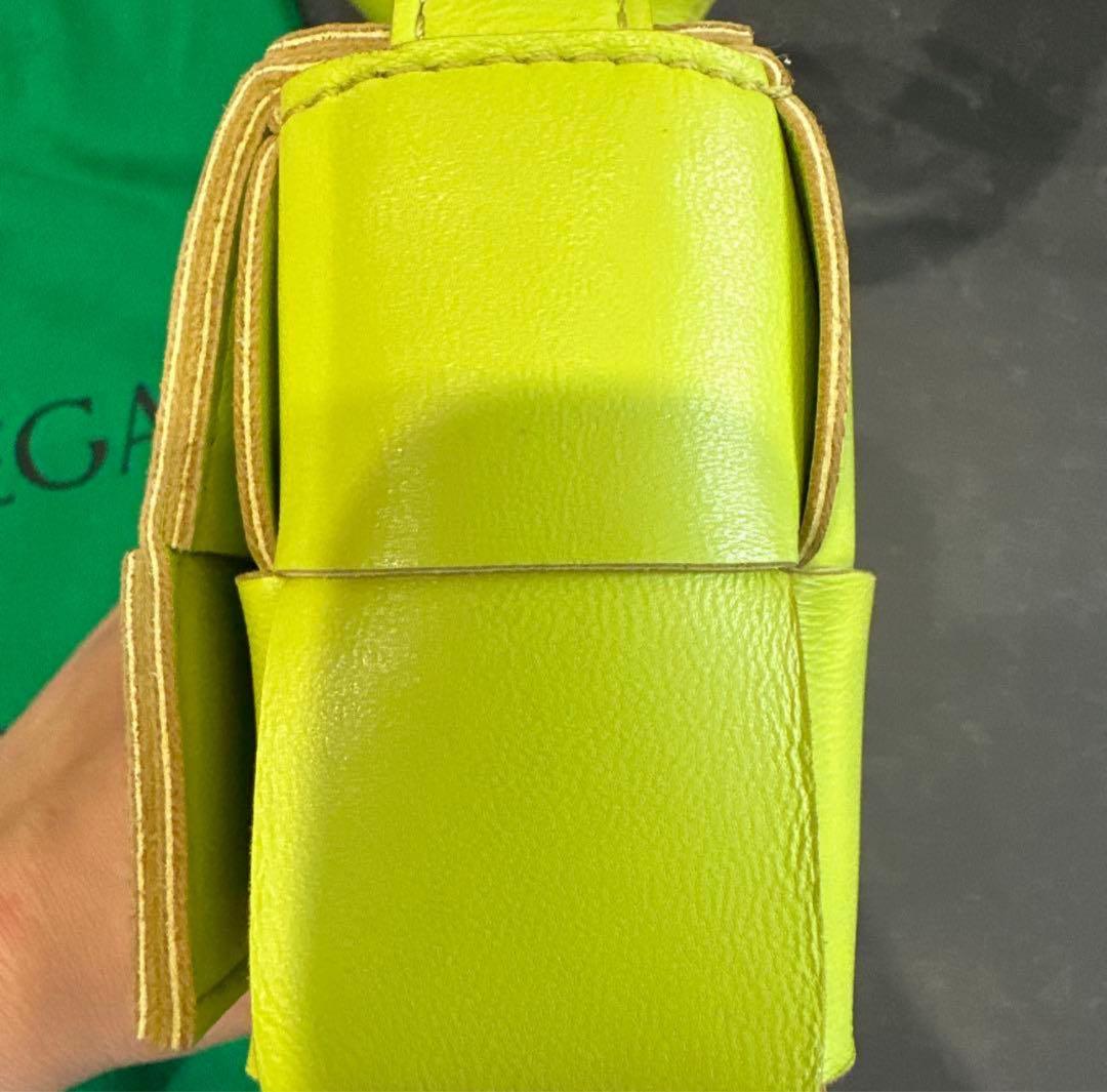 Bottega Veneta風　ネオンイエロー ショルダーバッグ