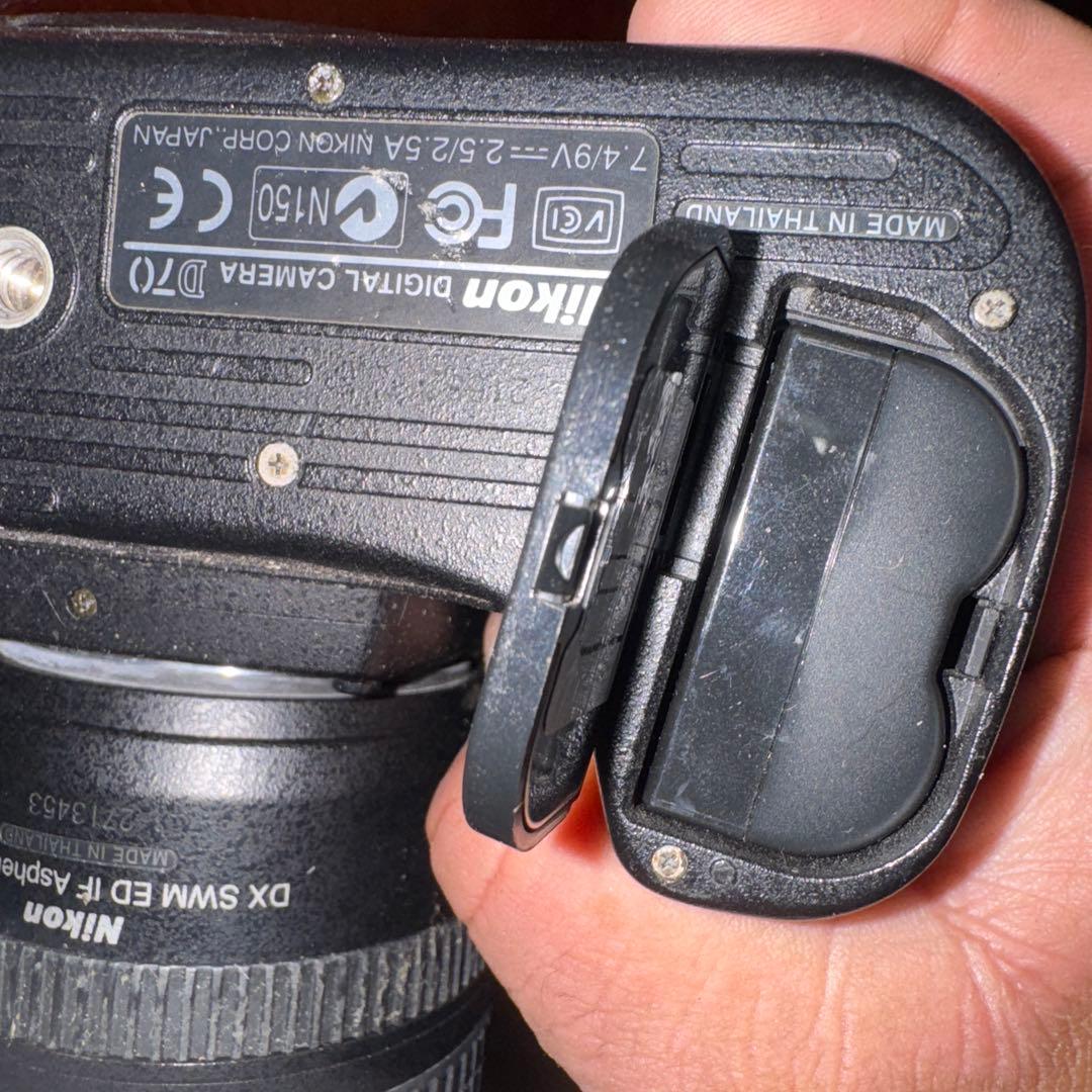 Nikon D70 デジタル一眼レフカメラ　動作未確認