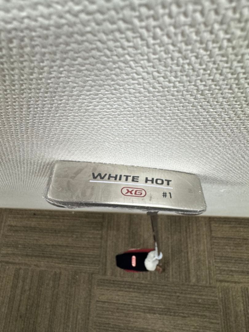 【新品】ODYSSEY WHITE HOT XG #1 ヘッドカバー付き
